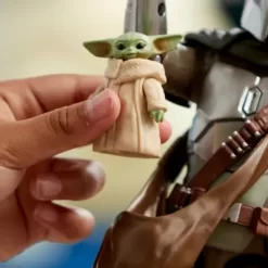 Disney Store The Mandalorian Talking Action Figure, Star Wars -Wonder Toy Shop 461012226442 2