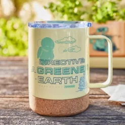 Disney Store WALL-E And EVE Mug With Lid -Wonder Toy Shop 465033643479 1